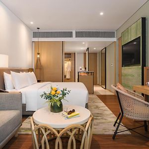 Standard King Room Pond View
